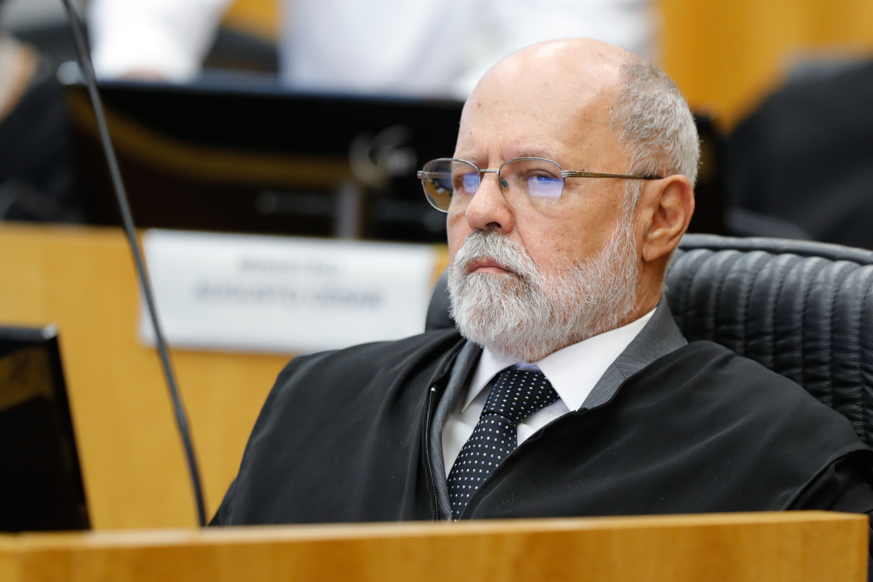 Ministro Renato de Lacerda Paiva em julgamento no qual se afirmou a possibilidade de acumulação de cargos de professor e escriturário do Banco do Brasil