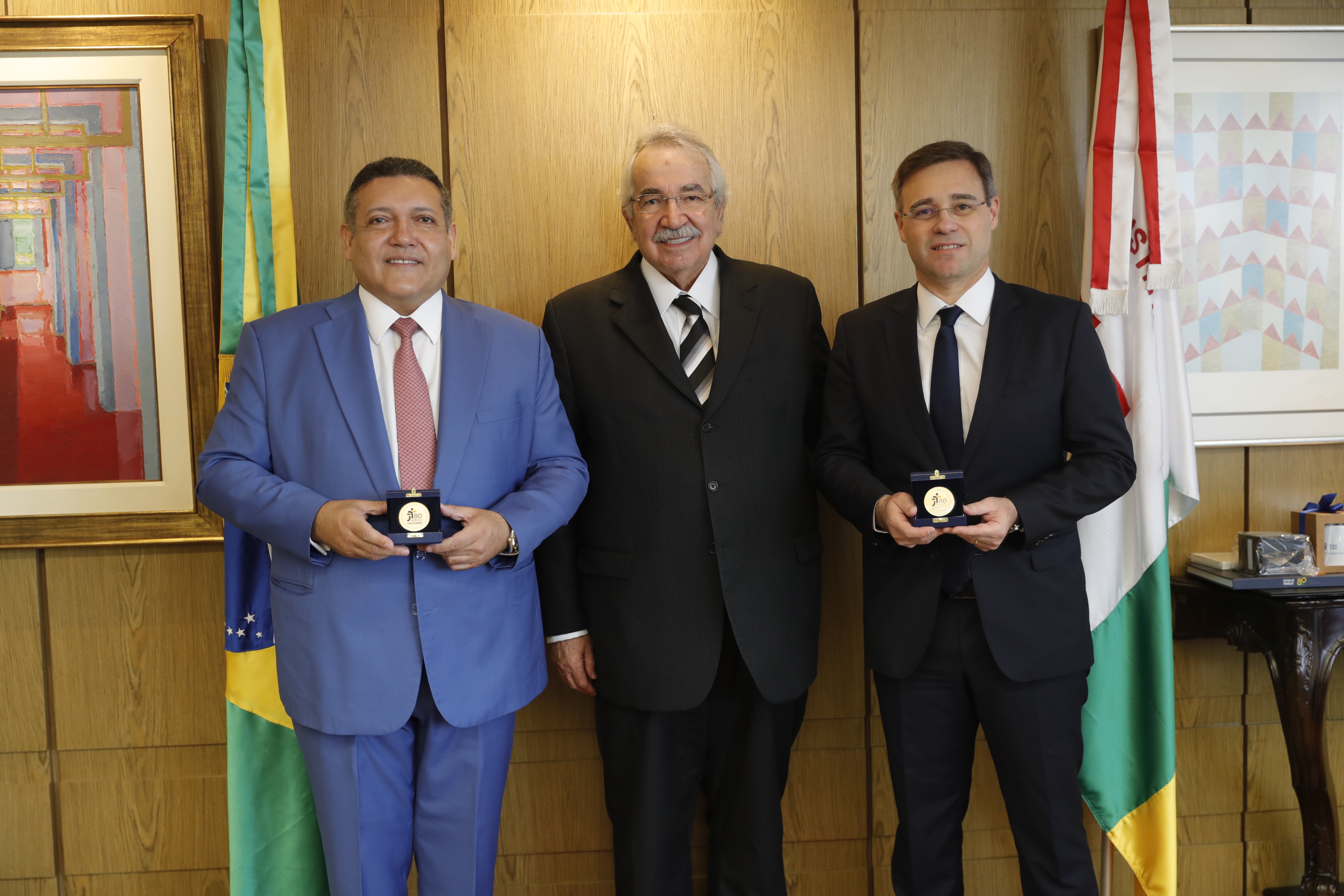 Ministros Kassio Nunes Marques, Emmanoel Pereira e André Mendonça